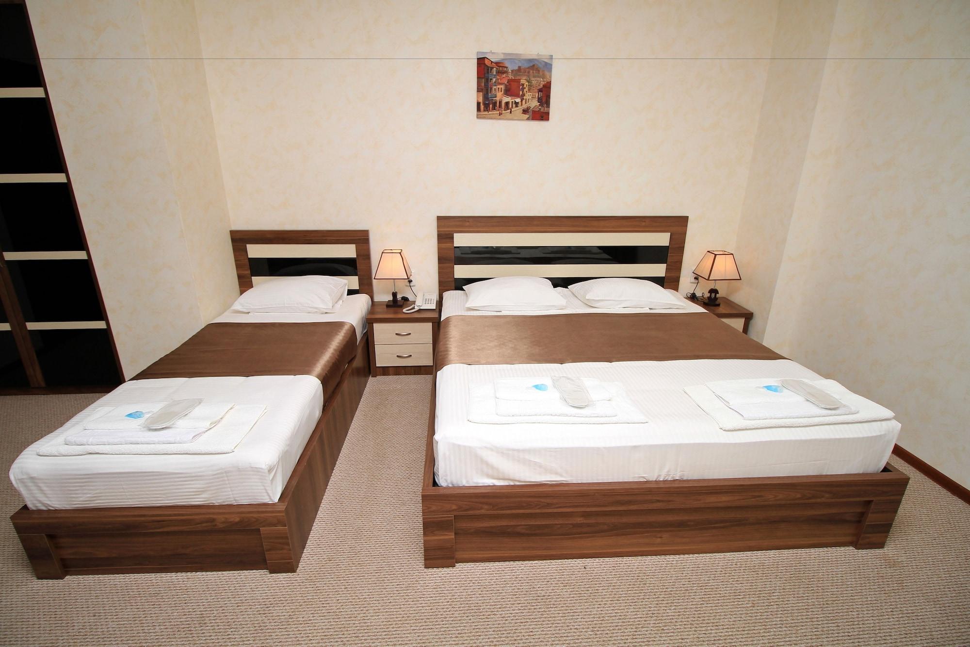 Готель Tiflis House Екстер'єр фото