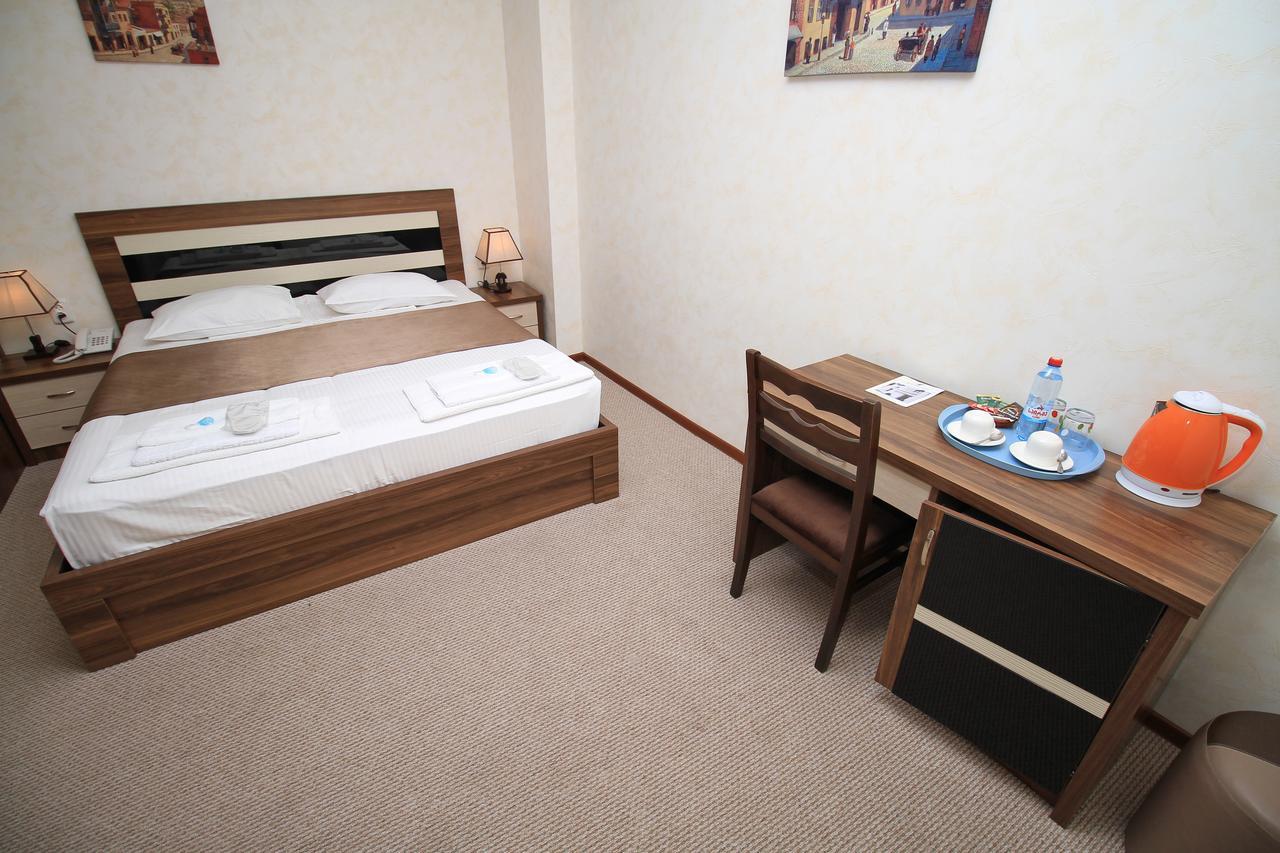 Готель Tiflis House Екстер'єр фото