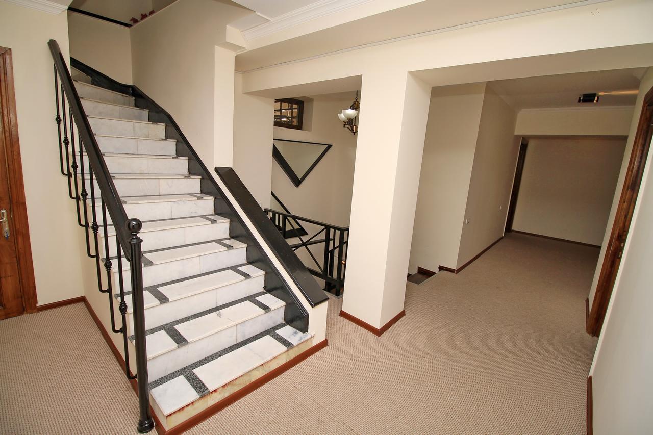 Готель Tiflis House Екстер'єр фото