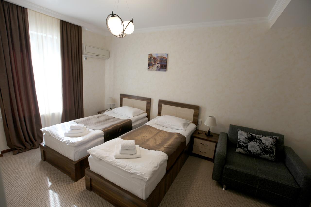 Готель Tiflis House Екстер'єр фото