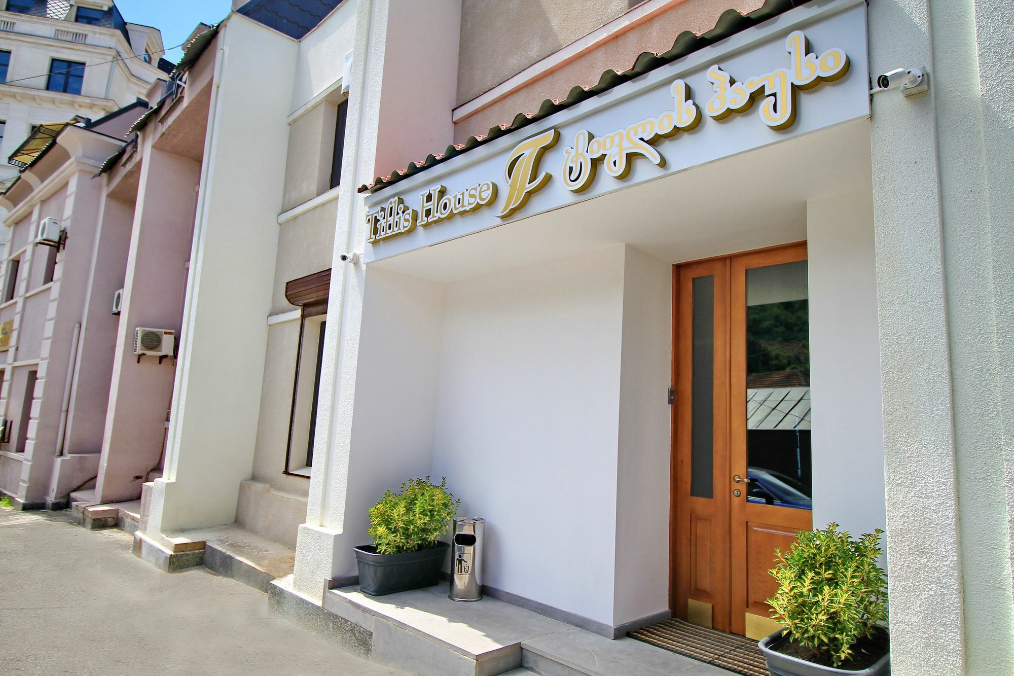 Готель Tiflis House Екстер'єр фото